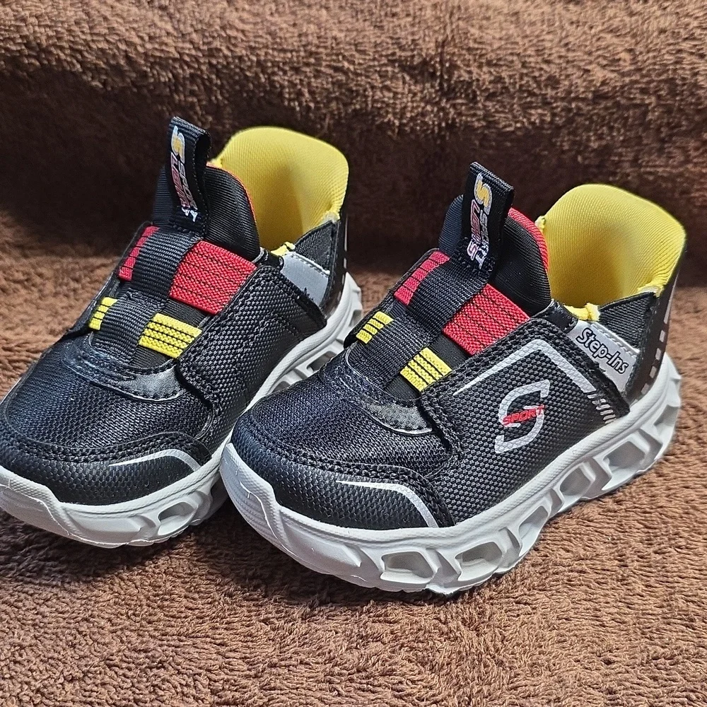 Skechers Kids' Step-Ins‎ Black, Red and Yellow Sneakers With Lights, like new.
